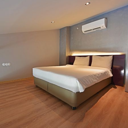 Mirage World Hotel İçmeler Luaran gambar