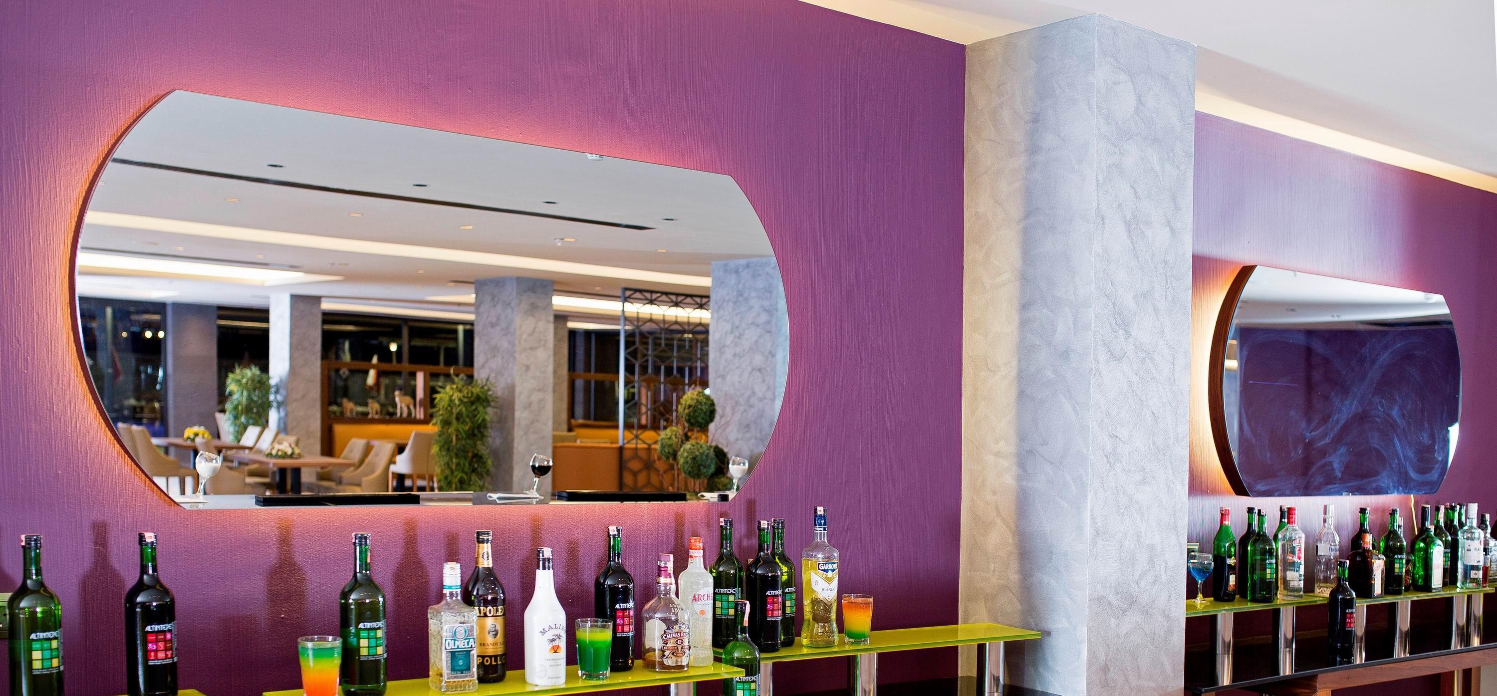 Mirage World Hotel İçmeler Luaran gambar