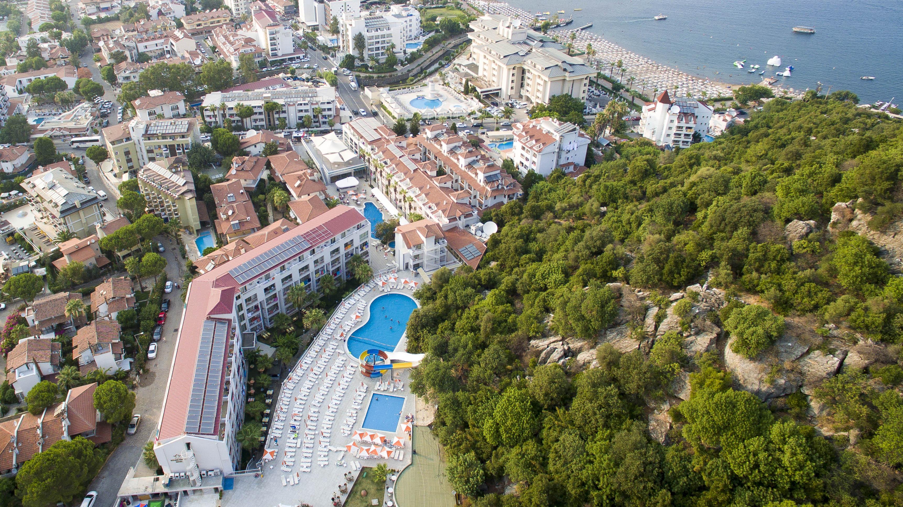 Mirage World Hotel İçmeler Luaran gambar