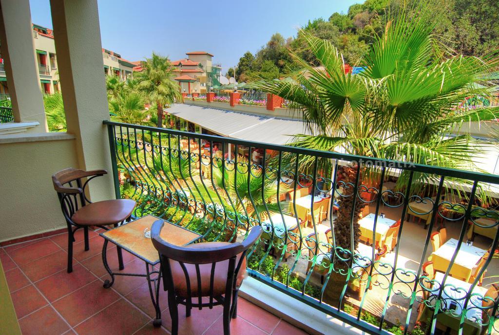 Mirage World Hotel İçmeler Luaran gambar